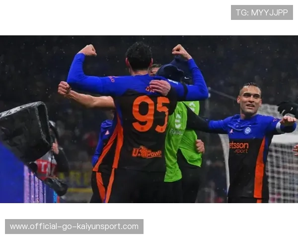 劳塔罗头槌破门,国际米兰高空威胁爆表